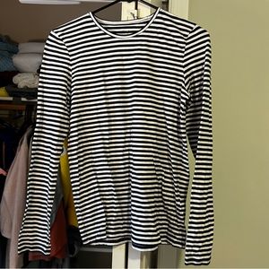 Everlane top large final price